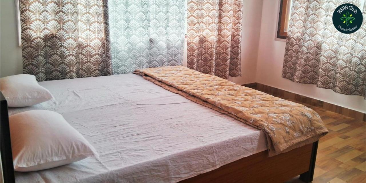 Herb Club Homestay Bhimtal Ngoại thất bức ảnh